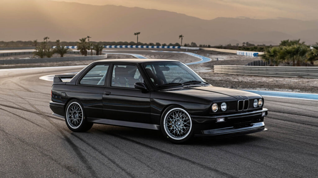 BMW E30