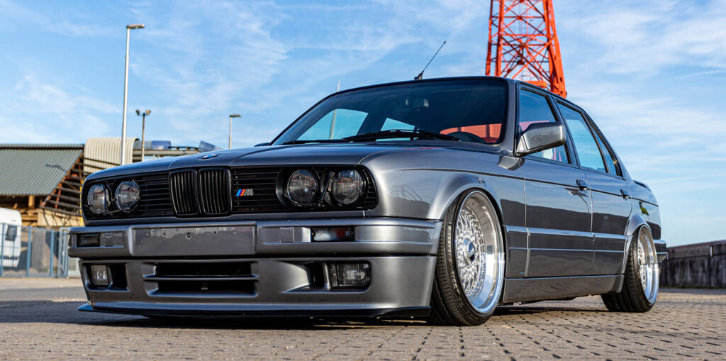 BMW E30